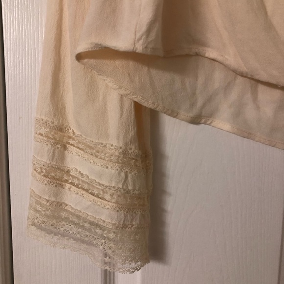 Forever 21 contemporary crop top - Picture 2 of 5